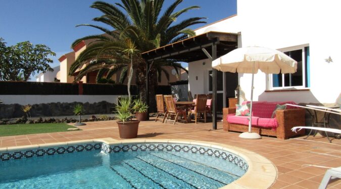 Villa las pergolas corralejo Fuerteventura for Sale 6640045